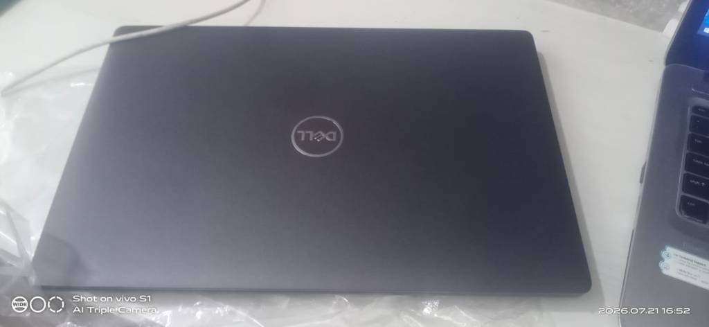 LAPTOP DELL