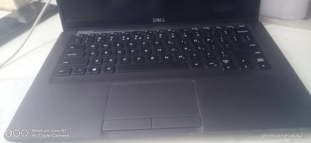 LAPTOP DELL